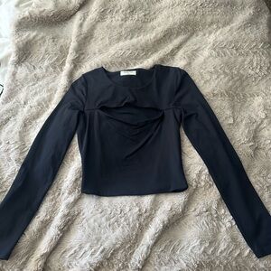 ARITZIA Babaton Longsleeve Contour Cutout Top